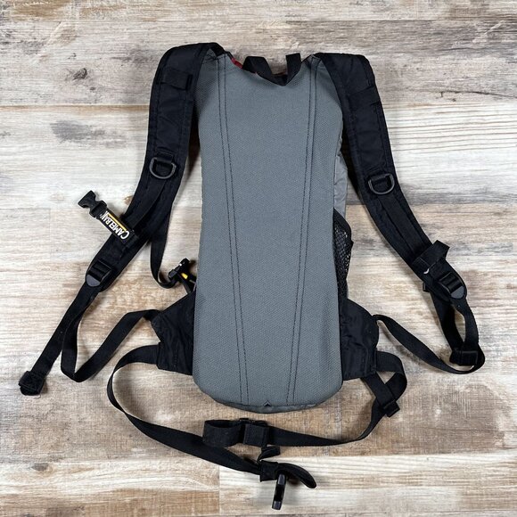Camelback LOBO Back/Hydration pack Cycling/Hiking/Camping - Picture 2 of 9